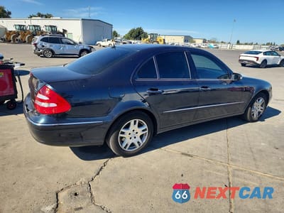 Trzecie zdjęcie samochodu z tyłu: 2005 MERCEDES-BENZ E 320 VIN:WDBUF65J95A668416 - miniatura