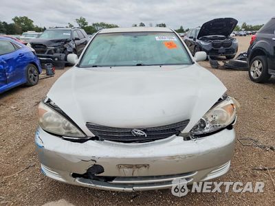 Piąte zdjęcie samochodu w środku: 2003 TOYOTA CAMRY LE VIN:4T1BE32K43U739245 - miniatura