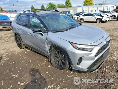 Czwarte zdjęcie samochodu z boku: 2024 TOYOTA RAV4 XSE VIN:2T3E6RFV4RW074168 - miniatura