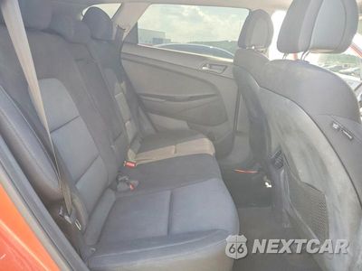 Zdjęcie 11 z 13 samochodu: 2017 HYUNDAI TUCSON VALUE VIN:KM8J33A20HU560937 - miniatura