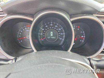 Zdjęcie 9 z 13 samochodu: 2015 KIA OPTIMA LX VIN:KNAGM4A79F5650637 - miniatura