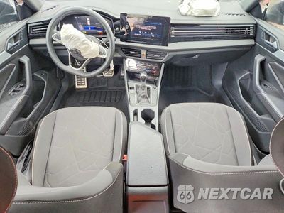 Zdjęcie 8 z 12 samochodu: 2025 VOLKSWAGEN JETTA SPORT VIN:3VWBX7BU3SM061255 - miniatura