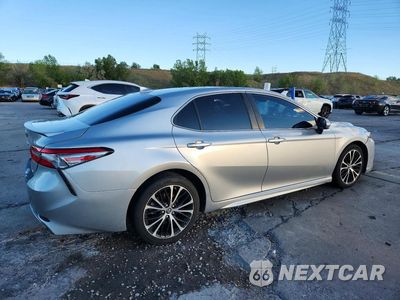 Trzecie zdjęcie samochodu z tyłu: 2019 TOYOTA CAMRY SE VIN:4T1B11HK7KU216744 - miniatura