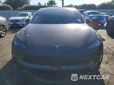 Piąte zdjęcie samochodu w środku: 2024 TESLA MODEL 3 VIN:5YJ3E1ET7RF846826 - miniatura