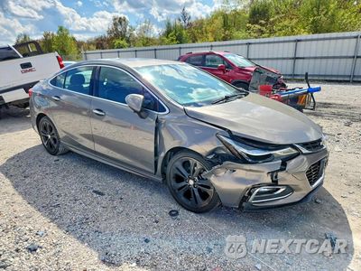 Czwarte zdjęcie samochodu z boku: 2017 CHEVROLET CRUZE PREMIER VIN:1G1BF5SM6H7130526 - miniatura