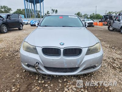 Piąte zdjęcie samochodu w środku: 2011 BMW 328 XI SULEV VIN:WBAPK5C52BA657115 - miniatura