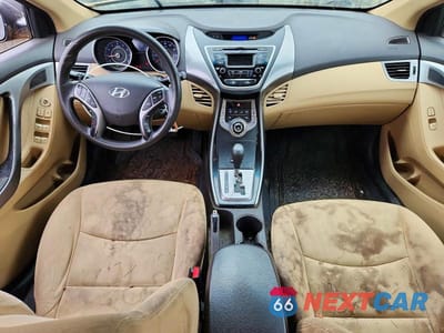 Zdjęcie 8 z 12 samochodu: 2013 HYUNDAI ELANTRA GLS VIN:KMHDH4AE1DU954584 - miniatura
