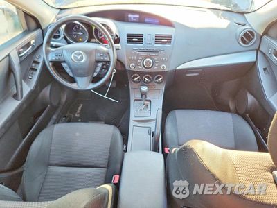 Zdjęcie 8 z 13 samochodu: 2013 MAZDA 3 I VIN:JM1BL1UP0D1753590 - miniatura