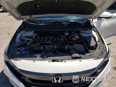 Zdjęcie 11 z 13 samochodu: 2018 HONDA ACCORD SPORT VIN:1HGCV1F31JA108629 - miniatura