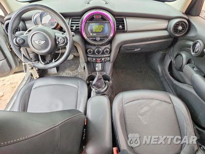 Zdjęcie 8 z 12 samochodu: 2017 MINI COOPER VIN:WMWXU1C59H2E17407 - miniatura