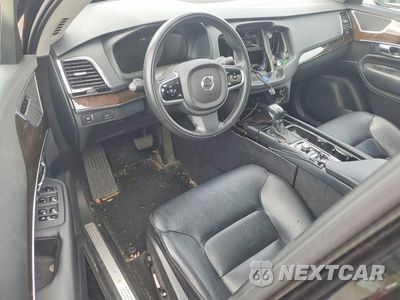 Zdjęcie 8 z 13 samochodu: 2016 VOLVO XC90 T6 VIN:YV4A22PK6G1016366 - miniatura