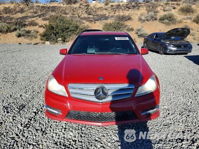 Piąte zdjęcie samochodu w środku: 2013 MERCEDES-BENZ C 250 VIN:WDDGF4HB3DR274259 - miniatura