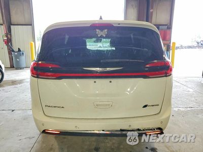 Zdjęcie 6 z 13 samochodu: 2023 CHRYSLER PACIFICA HYBRID TOURING L VIN:2C4RC1L74PR579801 - miniatura