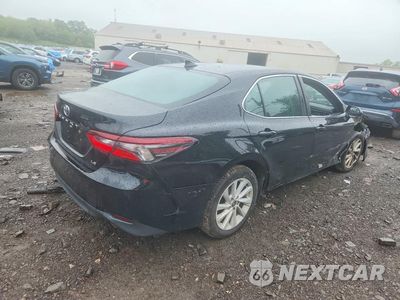 Trzecie zdjęcie samochodu z tyłu: 2021 TOYOTA CAMRY LE VIN:4T1C11AKXMU568573 - miniatura