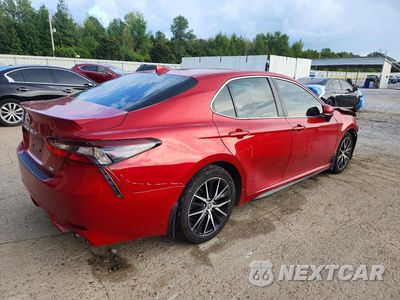 Trzecie zdjęcie samochodu z tyłu: 2022 TOYOTA CAMRY SE VIN:4T1T11AK4NU021588 - miniatura