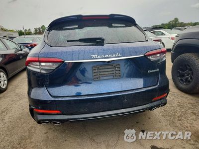 Zdjęcie 6 z 12 samochodu: 2023 MASERATI LEVANTE MODENA VIN:ZN661YUM6PX435611 - miniatura