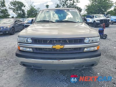 Piąte zdjęcie samochodu w środku: 2002 CHEVROLET SILVERADO C1500 VIN:2GCEC19T921242745 - miniatura