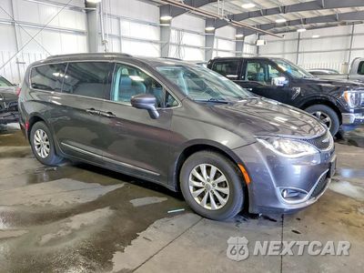 Czwarte zdjęcie samochodu z boku: 2017 CHRYSLER PACIFICA TOURING L VIN:2C4RC1BG4HR638381 - miniatura