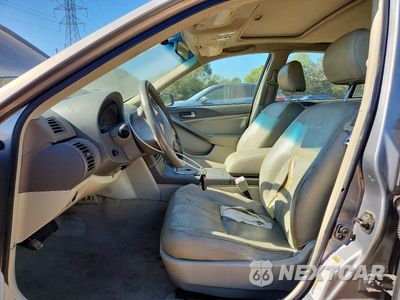 Zdjęcie 7 z 12 samochodu: 2004 INFINITI G35 BASE VIN:JNKCV51F34M705693 - miniatura