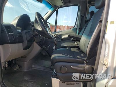 Zdjęcie 7 z 13 samochodu: 2011 MERCEDES-BENZ SPRINTER 2500 VIN:WDZPE8CC8B5562710 - miniatura