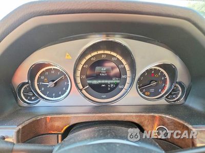 Zdjęcie 9 z 12 samochodu: 2013 MERCEDES-BENZ E 350 4MATIC VIN:WDDHF8JB5DA674425 - miniatura