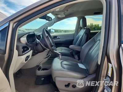 Zdjęcie 7 z 13 samochodu: 2017 CHRYSLER PACIFICA TOURING VIN:2C4RC1DG4HR777004 - miniatura