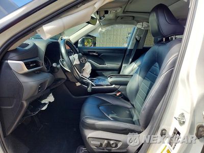 Zdjęcie 7 z 13 samochodu: 2022 TOYOTA HIGHLANDER XLE VIN:5TDGZRBH5NS580930 - miniatura