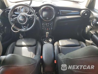 Zdjęcie 8 z 12 samochodu: 2020 MINI COOPER S VIN:WMWXU9C07L2L56292 - miniatura