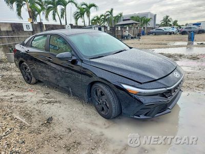 Czwarte zdjęcie samochodu z boku: 2026 HYUNDAI ELANTRA SEL SPORT VIN:KMHLM4DG7TU188671 - miniatura