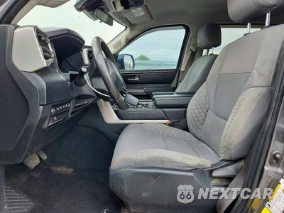 Zdjęcie 7 z 13 samochodu: 2022 TOYOTA TUNDRA SR5 VIN:5TFLA5DB9NX015100 - miniatura
