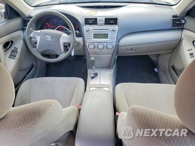 Zdjęcie 8 z 12 samochodu: 2010 TOYOTA CAMRY LE VIN:4T1BF3EK1AU081759 - miniatura