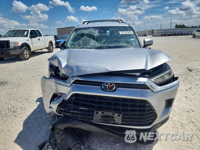 Piąte zdjęcie samochodu w środku: 2026 TOYOTA GRAND HIGHLANDER XLE VIN:5TDAAAA57TS043429 - miniatura