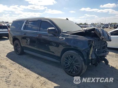 Czwarte zdjęcie samochodu z boku: 2021 GMC YUKON XL K1500 SLE VIN:1GKS2FKDXMR330255 - miniatura