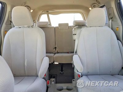 Zdjęcie 10 z 13 samochodu: 2013 TOYOTA SIENNA LE VIN:5TDKK3DC2DS292875 - miniatura