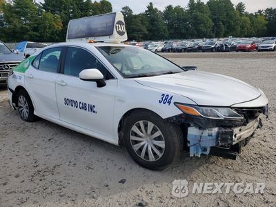 Czwarte zdjęcie samochodu z boku: 2018 TOYOTA CAMRY LE VIN:4T1B31HK1JU502677 - miniatura