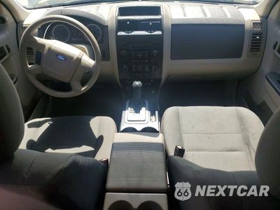 Zdjęcie 8 z 14 samochodu: 2012 FORD ESCAPE VIN:1FMCU0C75CKB55125 - miniatura