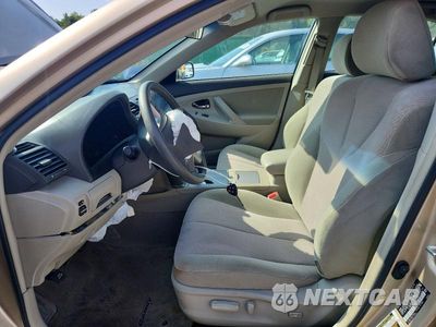 Zdjęcie 7 z 12 samochodu: 2010 TOYOTA CAMRY LE VIN:4T1BF3EK3AU026729 - miniatura