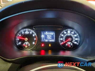 Zdjęcie 9 z 13 samochodu: 2017 KIA SORENTO LX V6 VIN:5XYPGDA54HG191990 - miniatura