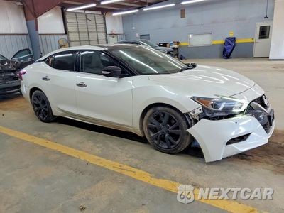 Czwarte zdjęcie samochodu z boku: 2018 NISSAN MAXIMA PLATINUM VIN:1N4AA6AP3JC399332 - miniatura