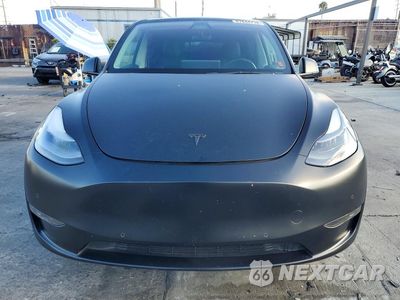 Piąte zdjęcie samochodu w środku: 2022 TESLA MODEL Y VIN:7SAYGDEF9NF328547 - miniatura