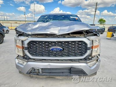 Piąte zdjęcie samochodu w środku: 2022 FORD F150 SUPERCREW VIN:1FTEW1C52NKD84117 - miniatura