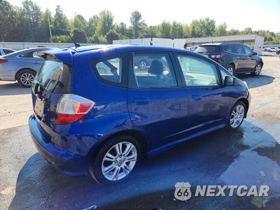 Trzecie zdjęcie samochodu z tyłu: 2010 HONDA FIT SPORT VIN:JHMGE8H41AC004790 - miniatura
