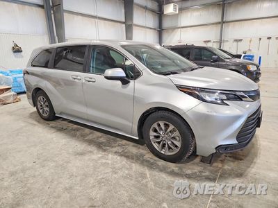 Czwarte zdjęcie samochodu z boku: 2022 TOYOTA SIENNA LE VIN:5TDKSKFC4NS066040 - miniatura
