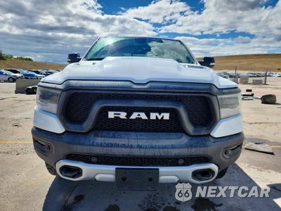 Piąte zdjęcie samochodu w środku: 2019 RAM 1500 REBEL VIN:1C6SRFLT6KN630691 - miniatura