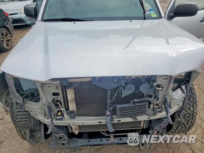 Zdjęcie 11 z 12 samochodu: 2007 TOYOTA TACOMA V6 VIN:3TMLU42N07M012593 - miniatura