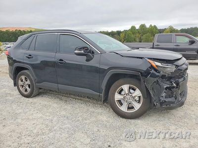 Czwarte zdjęcie samochodu z boku: 2025 TOYOTA RAV4 XLE VIN:2T3W1RFV8SW415287 - miniatura