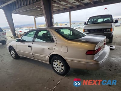 Drugie zdjęcie samochodu z przodu: 1997 TOYOTA CAMRY LE VIN:4T1BG22K7VU781657 - miniatura
