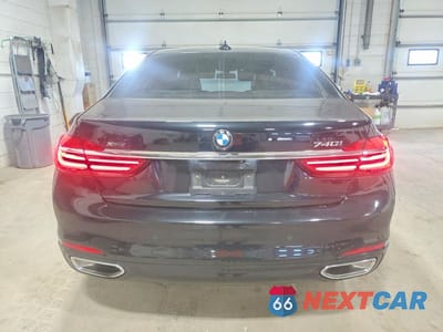Zdjęcie 6 z 12 samochodu: 2018 BMW 7ER XI VIN:WBA7E4C5XJGV28133 - miniatura