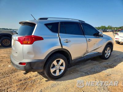 Trzecie zdjęcie samochodu z tyłu: 2014 TOYOTA RAV4 XLE VIN:2T3WFREV3EW088918 - miniatura