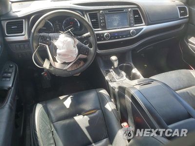 Zdjęcie 8 z 12 samochodu: 2014 TOYOTA HIGHLANDER XLE VIN:5TDKKRFH7ES009867 - miniatura